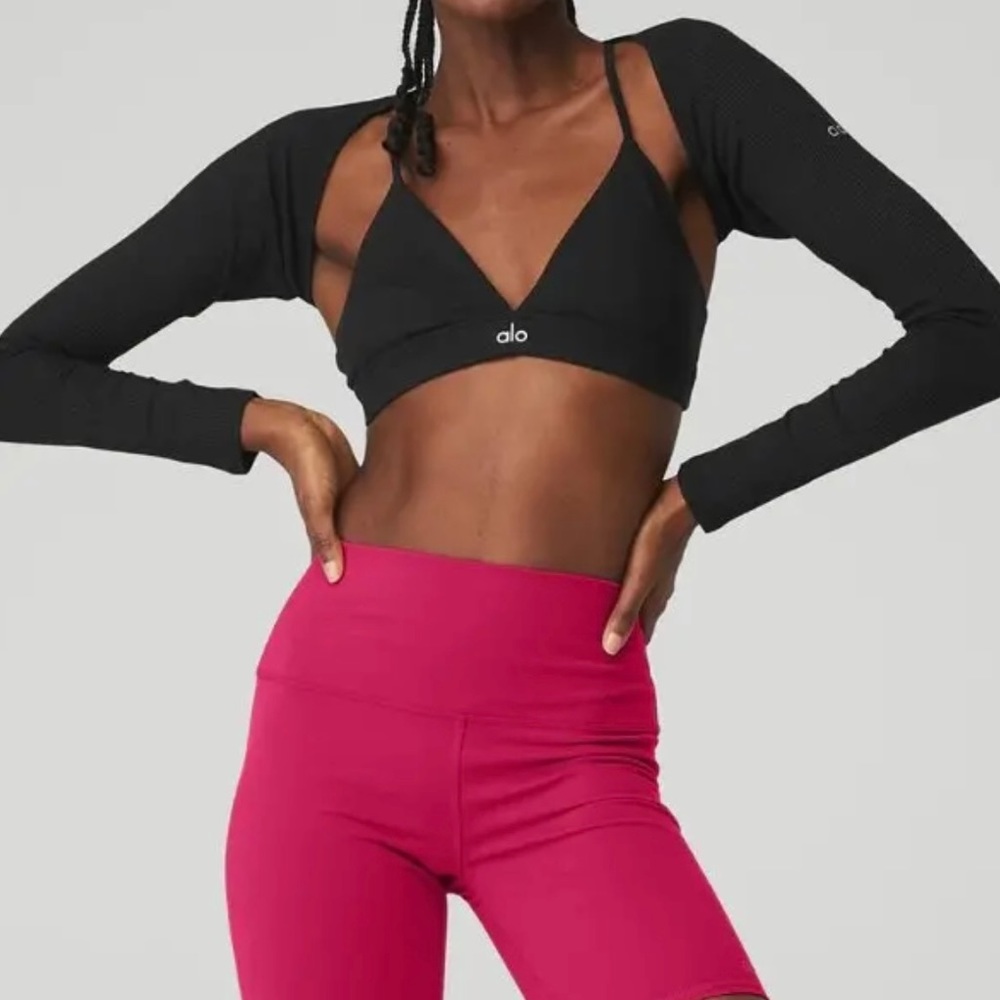 Alo Yoga Ribbed Amelia Shrug